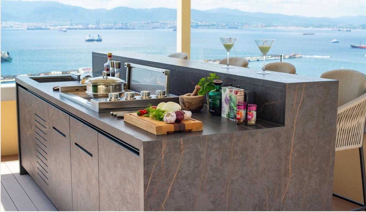 Image of House - 4 Bedrooms - 5 Bathrooms for Sale in South District-Gibraltar, Image 38